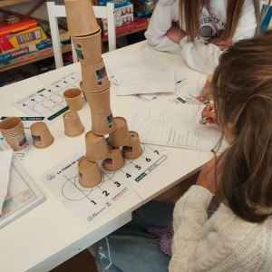 torre-de-vasos-juego-cole torre-de-vasos-juego-cole
